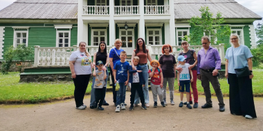 Музей «Михайловское» посетили необычные и важные гости - 2025-07-08 10:35:00 - 2