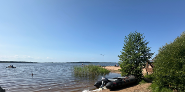 В Гдовском районе мужчина погиб, попав под винт моторной лодки - 2025-08-11 09:05:00 - 2