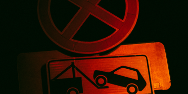 В Великих Луках временно ограничат движение из-за валки аварийного дерева - 2025-10-20 14:35:00 - 2