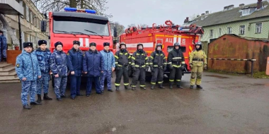 В Великих Луках прошел Единый день пожарной безопасности - 2025-11-13 15:05:00 - 2