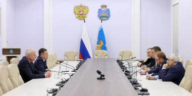 Губернатор провёл бюджетные консультации в областном собрании - 2025-12-16 10:35:00 - 2