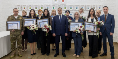 Наградами отмечены лучшие педагогические работники Псковской области - 2025-12-23 08:35:00 - 2