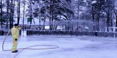 Сотрудники ИК-3 готовят традиционный каток для жителей Идрицы - 2026-01-13 10:05:00 - 2