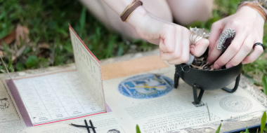 В России резко вырос спрос на осиновые колья и обереги - 2026-01-29 20:05:00 - 2