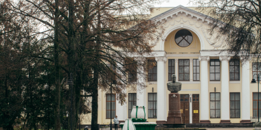 Ввести дресс-код для посещения театров предложили в России - 2026-02-06 20:05:00 - 2