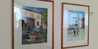 Выставка юных художников «Дарю тебе город» открылась в Великих Луках - 2026-04-21 14:35:00 - 2
