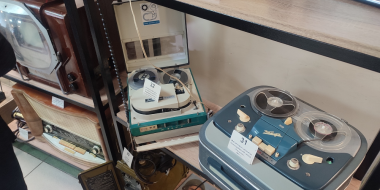 В Великих Луках открылась передвижная выставка «Музей радио» - 2026-04-22 09:35:00 - 2