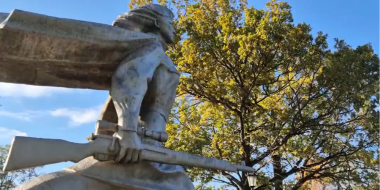 Память Героя Советского Союза Алии Молдагуловой почтили в Новосокольническом районе - 2026-05-05 10:05:00 - 2