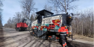 В Псковской области ремонтируют дороги к местам воинской славы - 2026-05-08 10:35:00 - 2