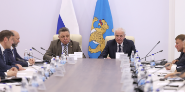 Сенаторы обсудили с депутатами экономическое развитие Псковской области - 2026-06-12 15:05:00 - 2