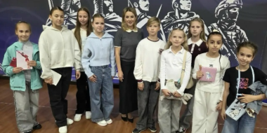 Фигуристка Ирина Слуцкая пообщалась в юными псковичами - 2026-09-22 16:05:00 - 2