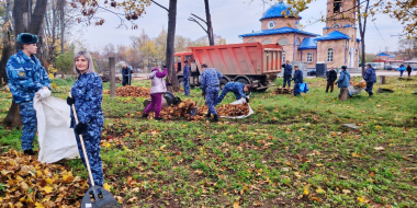 Сотрудники великолукского исправительного центра провели субботник - 2026-10-28 16:35:00 - 2