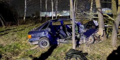 Опубликованы фото аварии в Великих Луках, в которой погибла пассажирка - 2021-11-24 12:43:00 - 2
