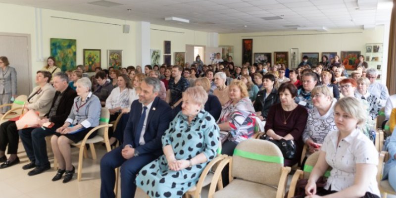 В Псковской области чествовали лучших работников библиотек - 2022-05-27 08:36:30 - 1