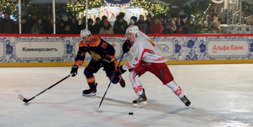 Спасатели России и Белоруссии сыграли в хоккей - 2022-12-24 17:00:00 - 1
