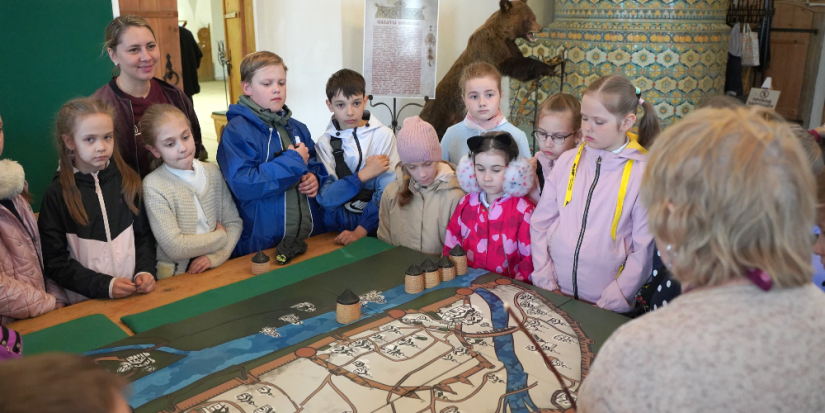 Фестиваль детских музейных программ прошел в Псковском кремле - 2023-05-17 10:35:00 - 1