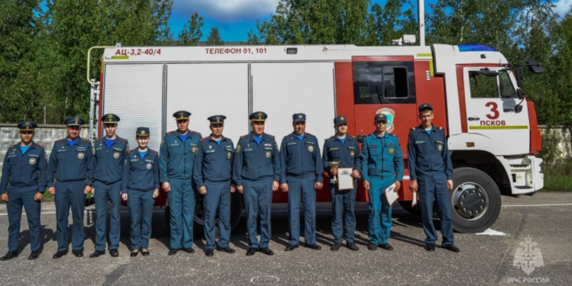 Великолучанин стал вторым на соревнованиях водителей пожарных машин - 2023-09-06 17:05:00 - 1