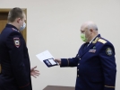 Полицейский, спасший ребенка, награжден медалью «Доблесть и отвага» СК России - 2022-01-17 13:05:00 - 6