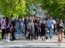 Традиционное шествие выпускников 11-х классов прошло в Пскове - 2022-05-25 16:35:00 - 4