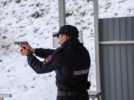 Полицейские Великих Лук стали вторыми на соревнованиях по стрельбе - 2024-04-16 12:05:00 - 5