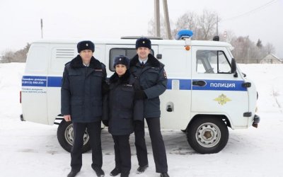 В Невельском районе  полицейские спасли на пожаре местную жительницу - 2022-01-14 15:58:00 - 9