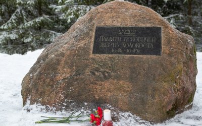 Жители Псковской области почтили память жертв Холокоста - 2022-01-28 09:35:00 - 3